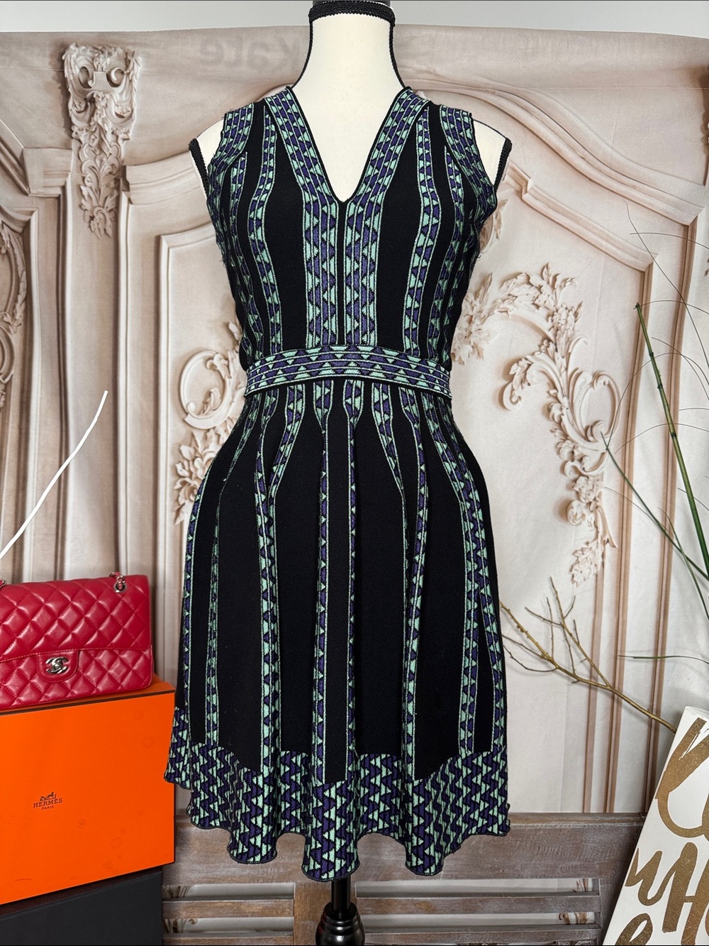 M MISSONI- Stylish Black V-Neck Patterned Bubble Dres
